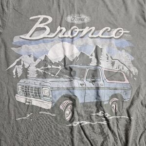 Ford Bronco Women's Medium Tshirt Green